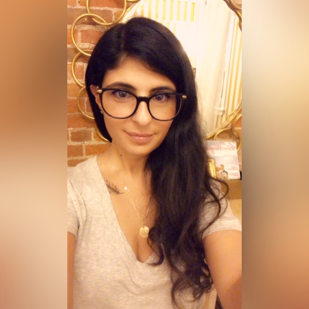 Meet your Posher, Laura